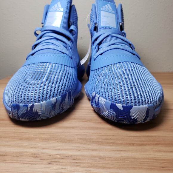 Adidas Men's Size 9.5 Pro Bounce Basketball Athletic Sneakers Light Blue New - Picture 4 of 9